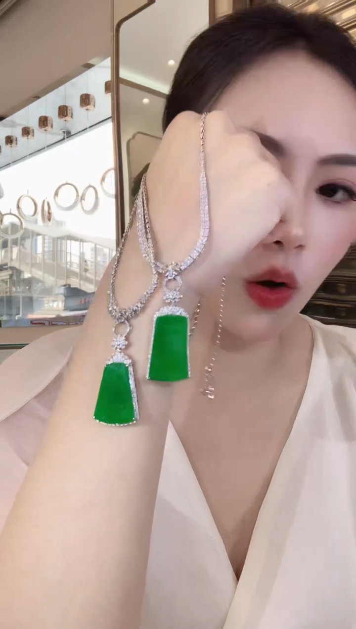 翡翠18K金镶嵌吊坠(不含链)A46 多样性发货一件