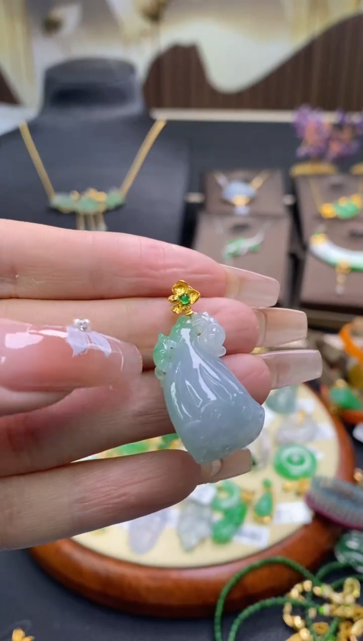 【闪购商品】翡翠颈饰18K金镶嵌净货13187