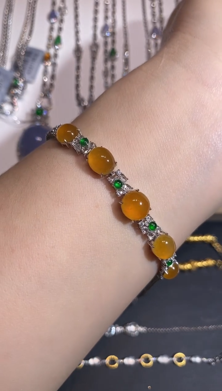 18K金镶嵌手链翡翠手链