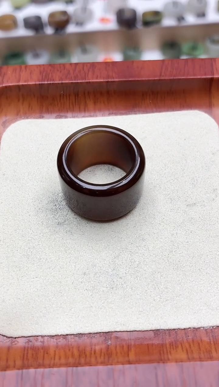 未镶嵌戒圈和田玉幸**儿12号