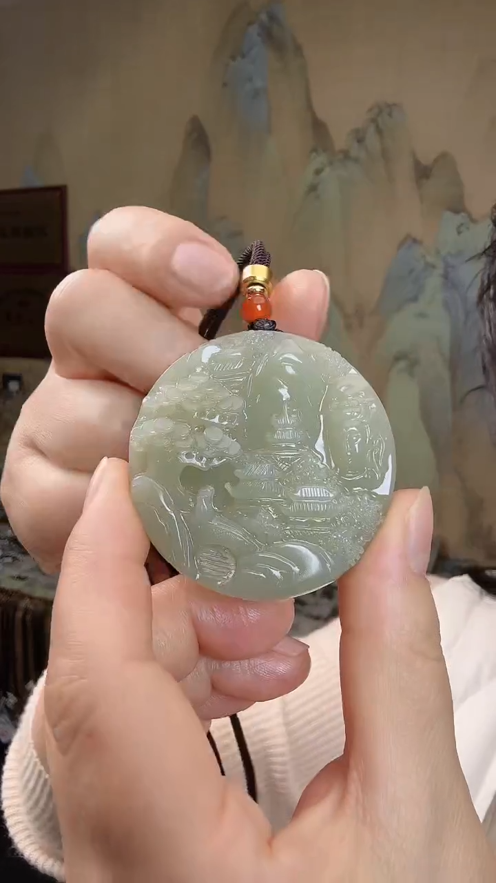 颈饰未镶嵌和田玉.