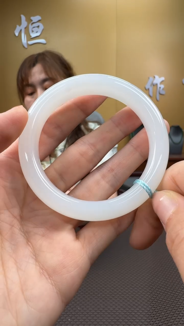 和田玉未镶嵌颈饰手镯56