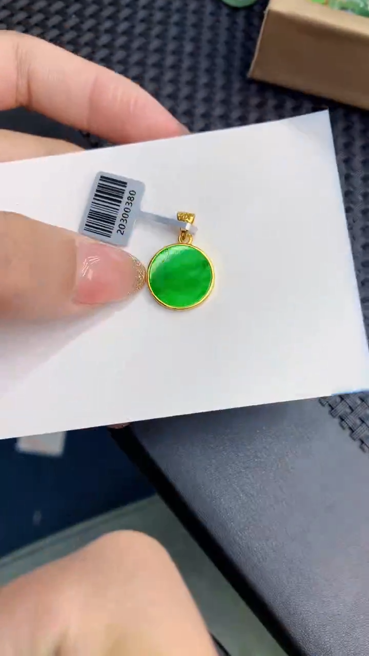 翡翠银S925镶嵌颈饰            8