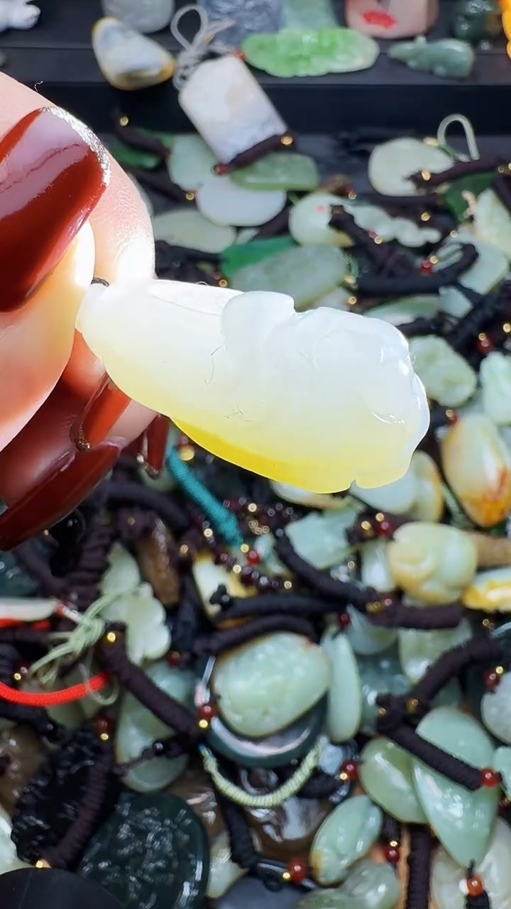 【闪购商品】和田玉颈饰未镶嵌69