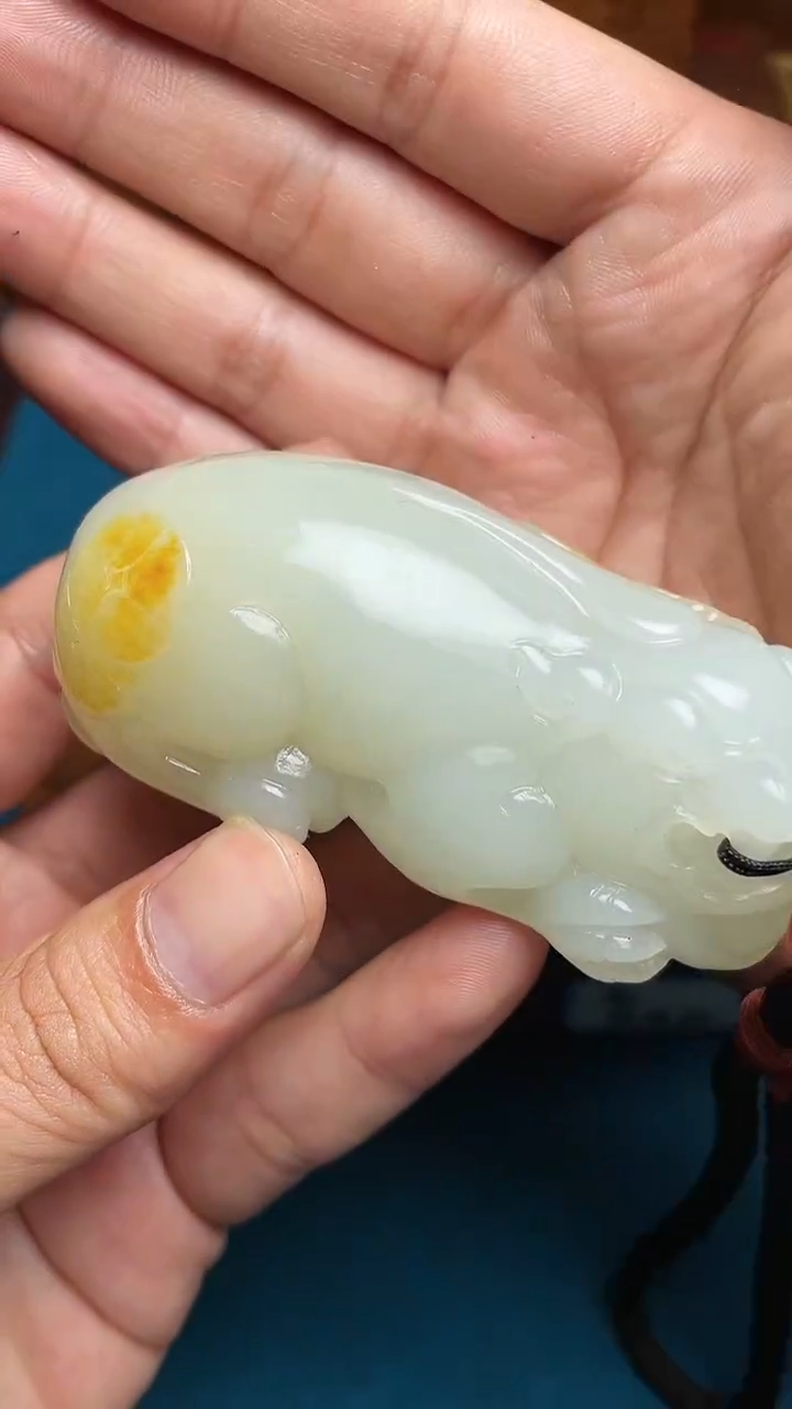 和田玉未镶嵌把件和田玉