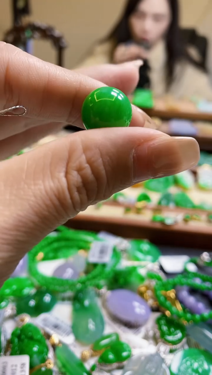 【闪购商品】定制翡翠未镶嵌戒指