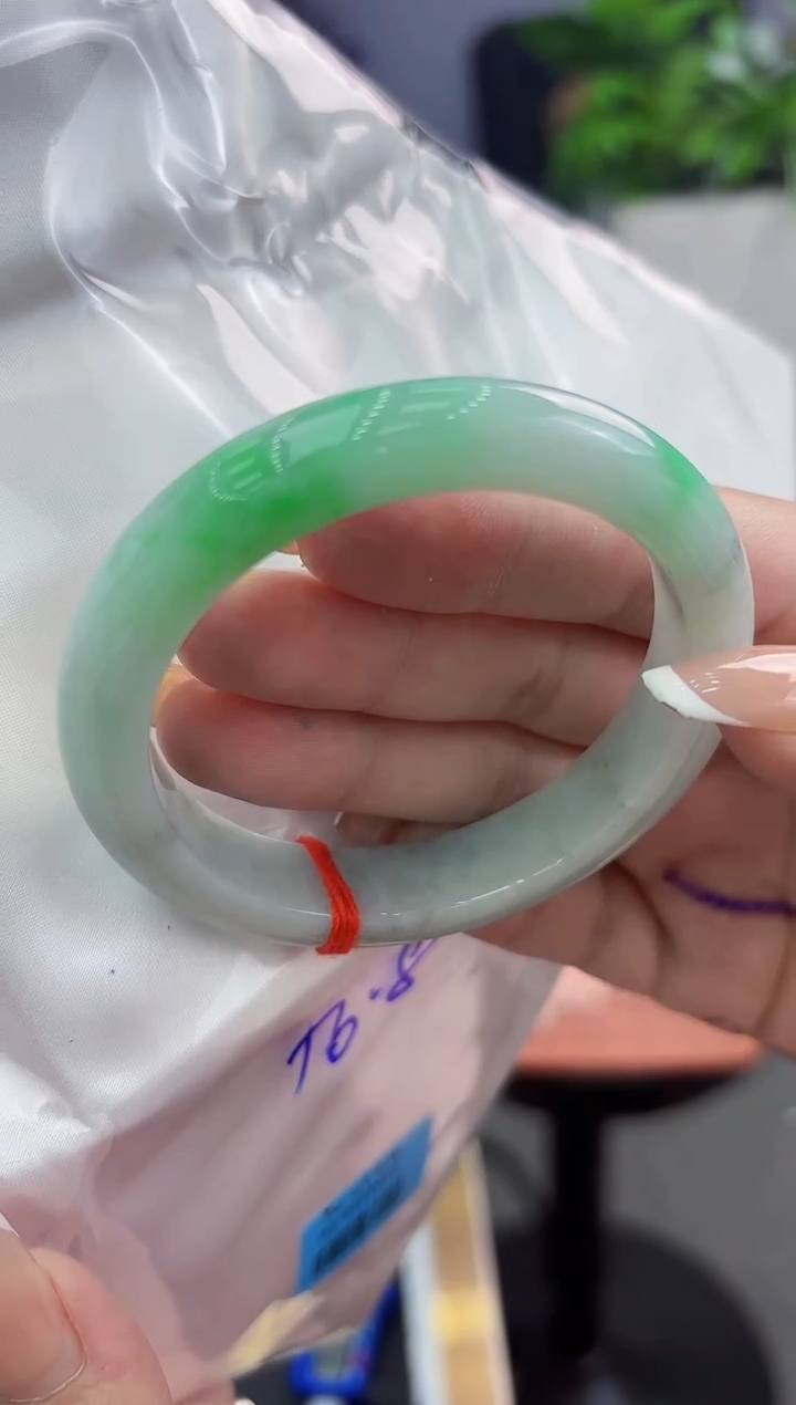 【闪购商品】翡翠手镯未镶嵌翡翠手镯