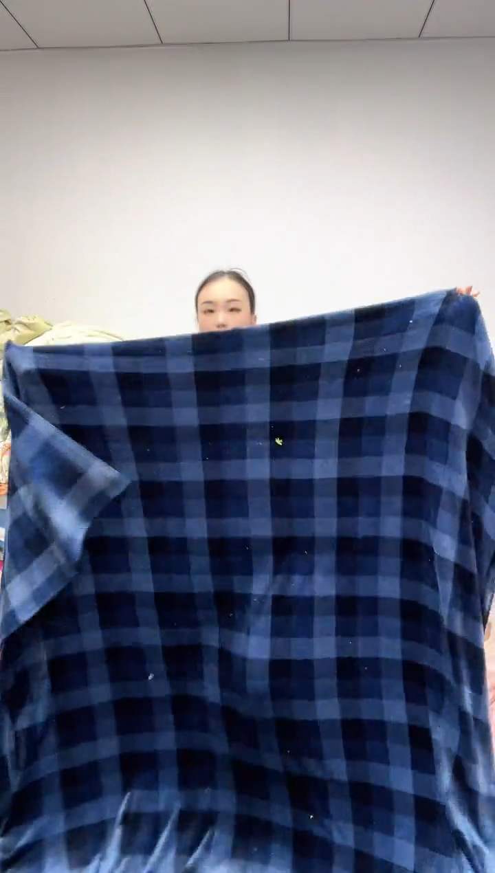 法兰绒2.5X1.8左右以主播所说为准