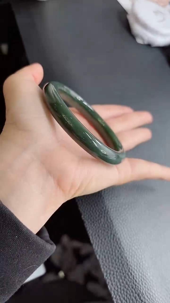 【闪购商品】和田玉手镯未镶嵌552