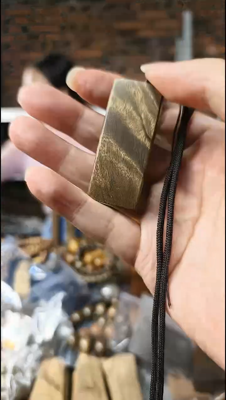【闪购商品】楠木（金丝楠）把件无事牌