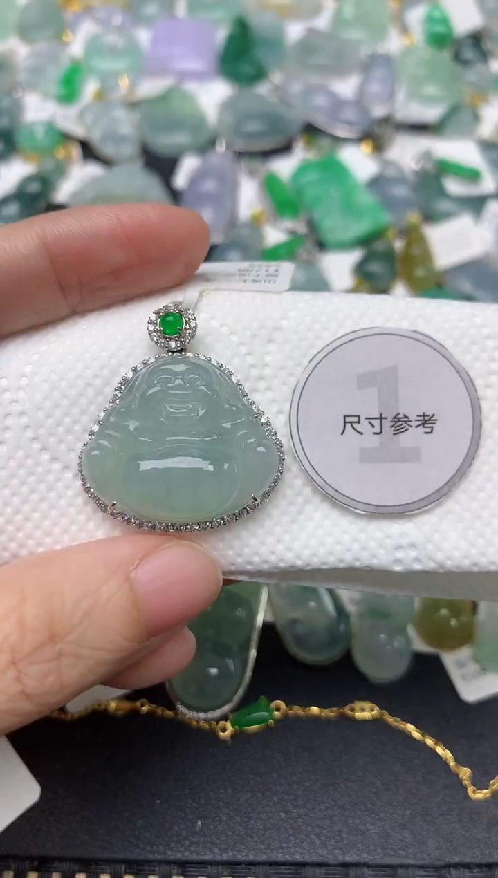 颈饰未镶嵌翡翠天然缅甸A货翡翠