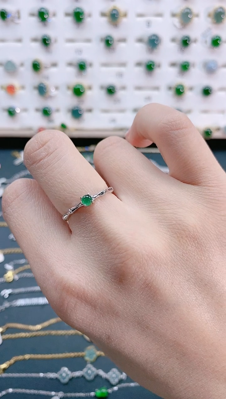 【闪购商品】翡翠戒指银S925镶嵌天然翡翠