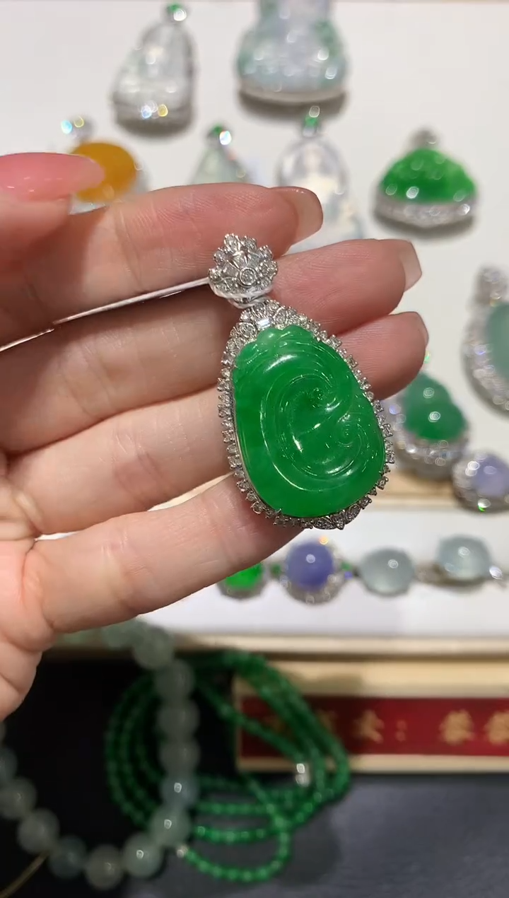 【闪购商品】翡翠吊坠(不含链)18K金镶嵌团购3