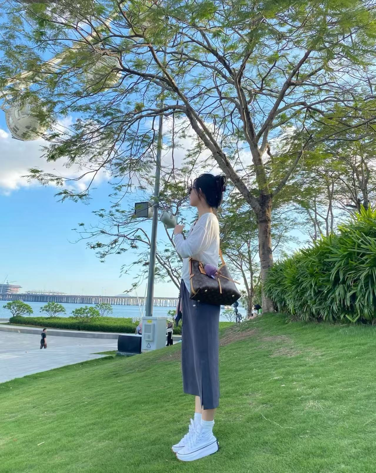 2025 经典 女神淑女单肩潮流时尚斜挎包服饰配件A4