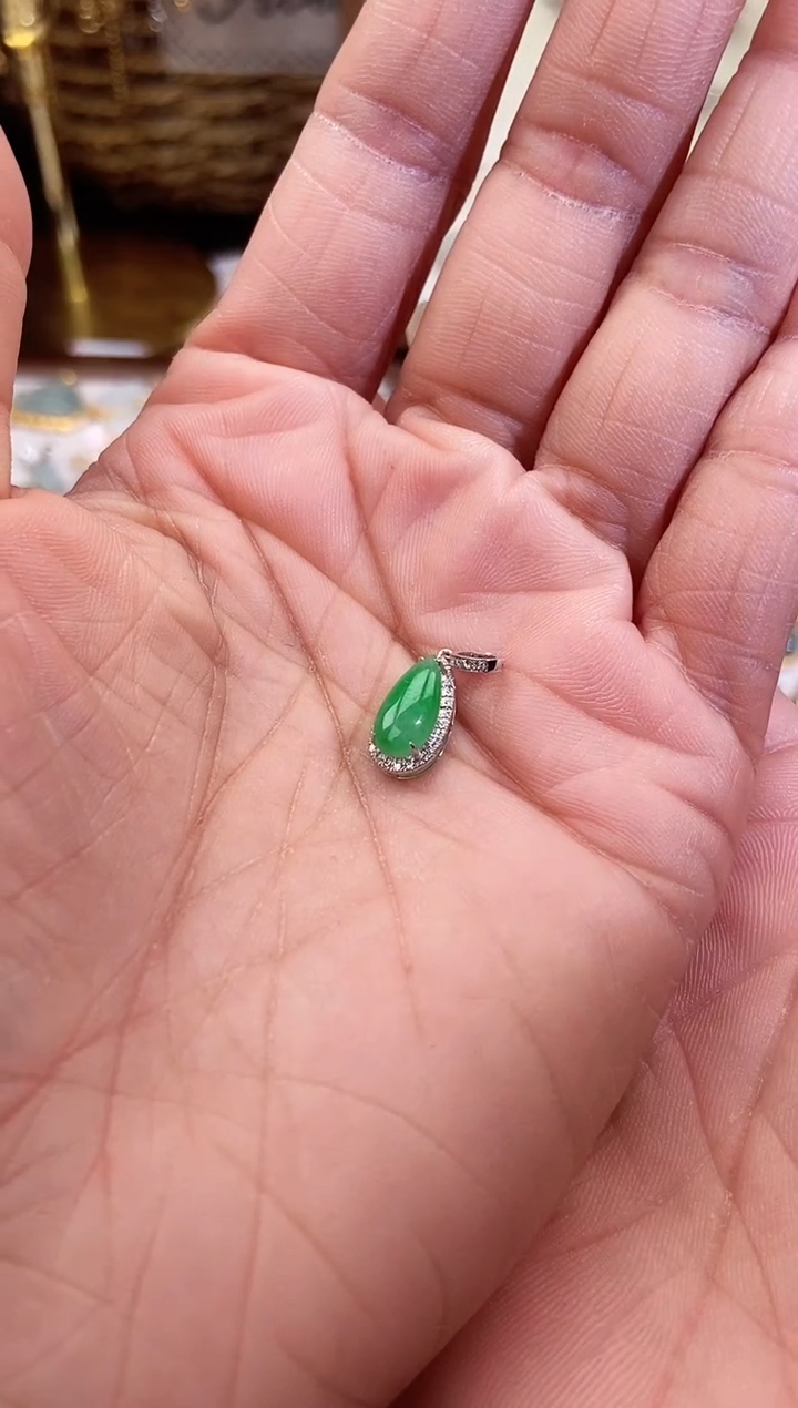 【闪购商品】翡翠吊坠(不含链)18K金镶嵌12345678