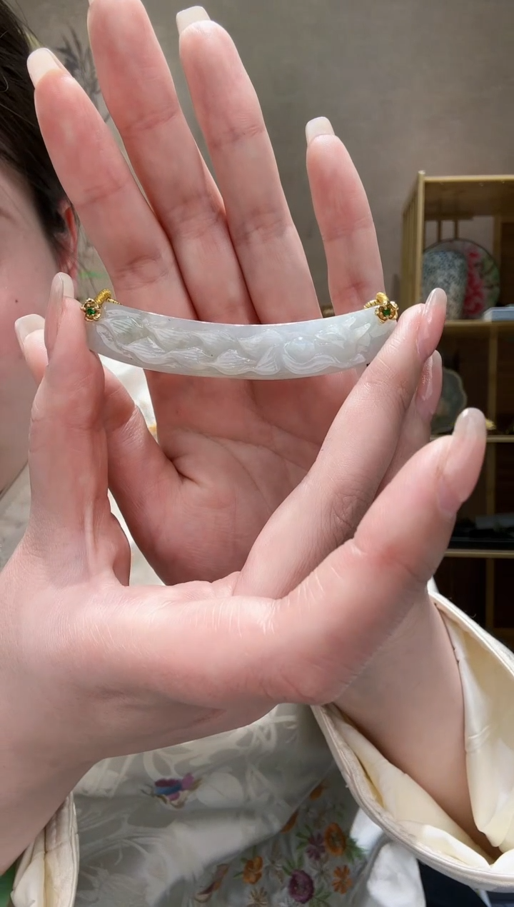 【闪购商品】翡翠颈饰未镶嵌吊坠