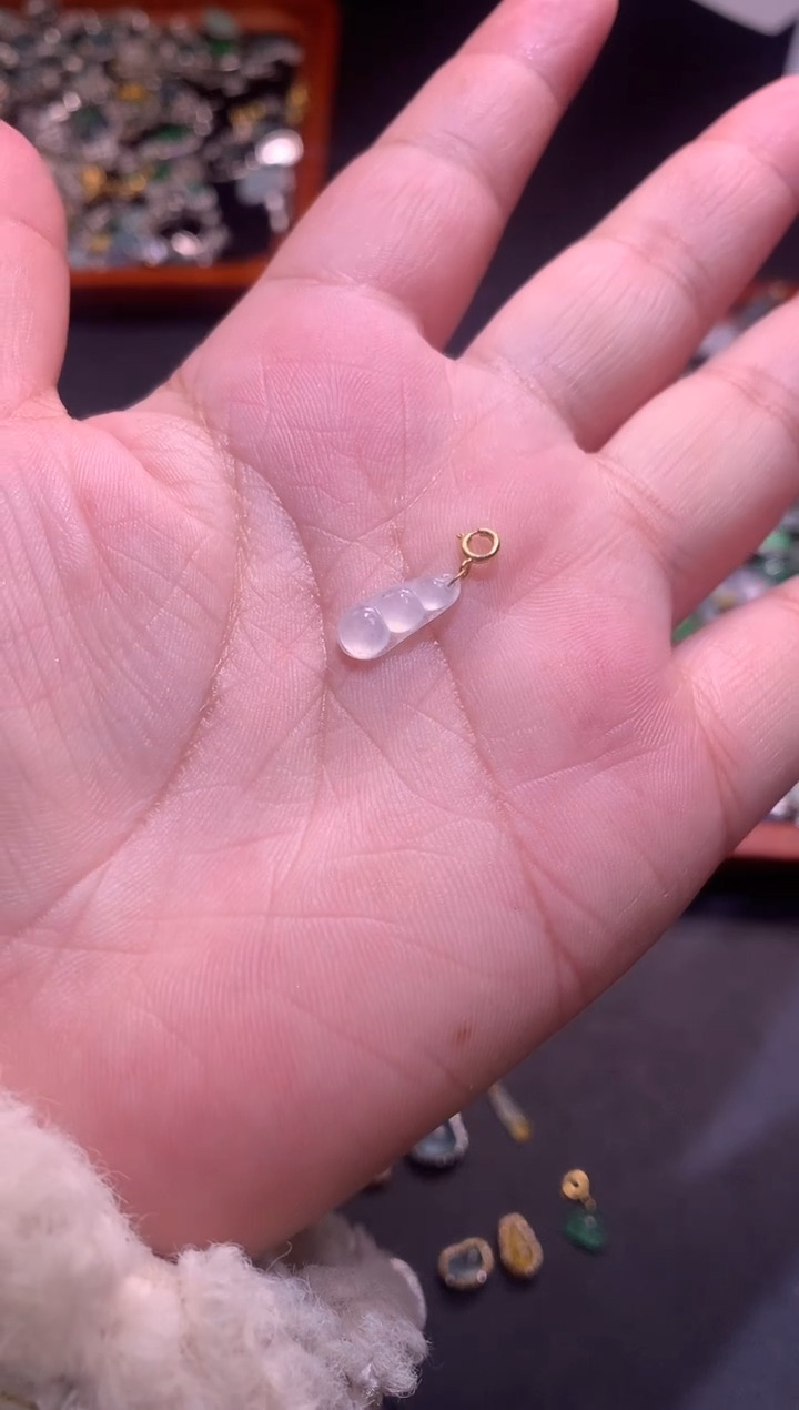 【闪购商品】翡翠吊坠(不含链)18K金镶嵌1