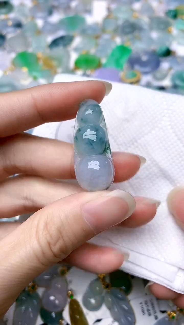 颈饰未镶嵌翡翠天然A货翡翠