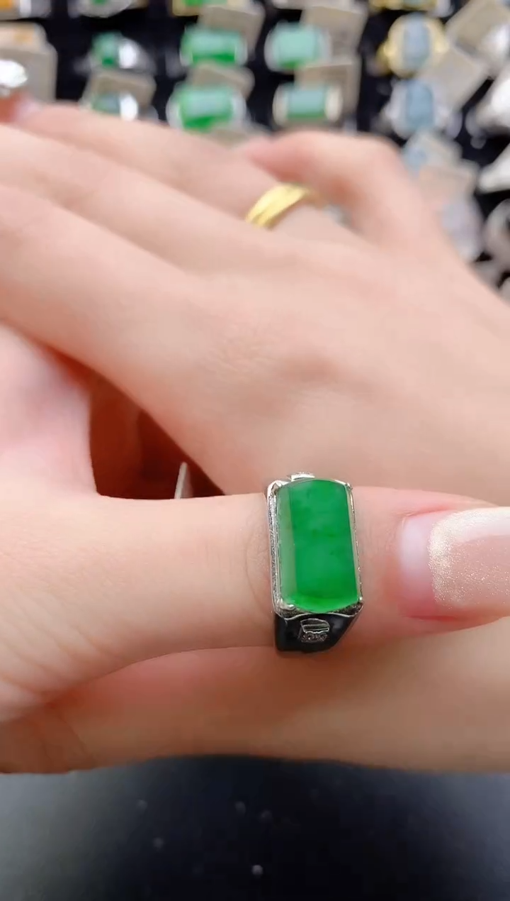 【闪购商品】翡翠戒指银S925镶嵌1212