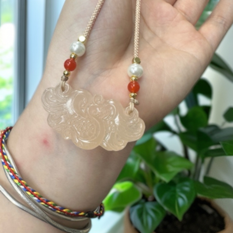 新疆高品质藕粉凤舞九天吊坠