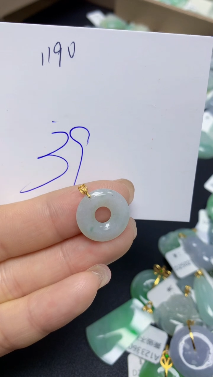 【闪购商品】翡翠挂件18K金镶嵌 天然翡翠A货
