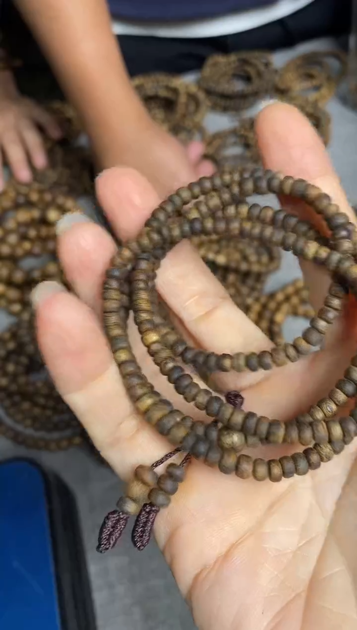 沉香手串乌身圆叶算盘珠多圈手串多样性发一