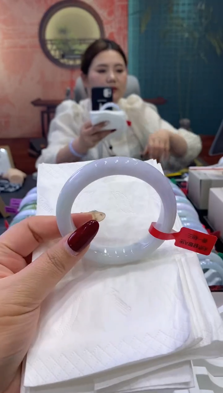 【闪购商品】翡翠手镯未镶嵌多人003927