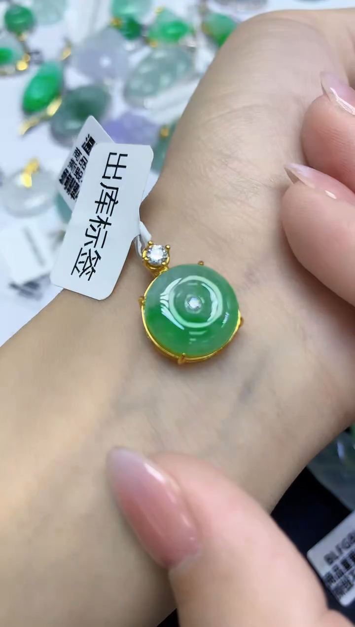 颈饰未镶嵌翡翠天然缅甸翡翠A货多样性发一件