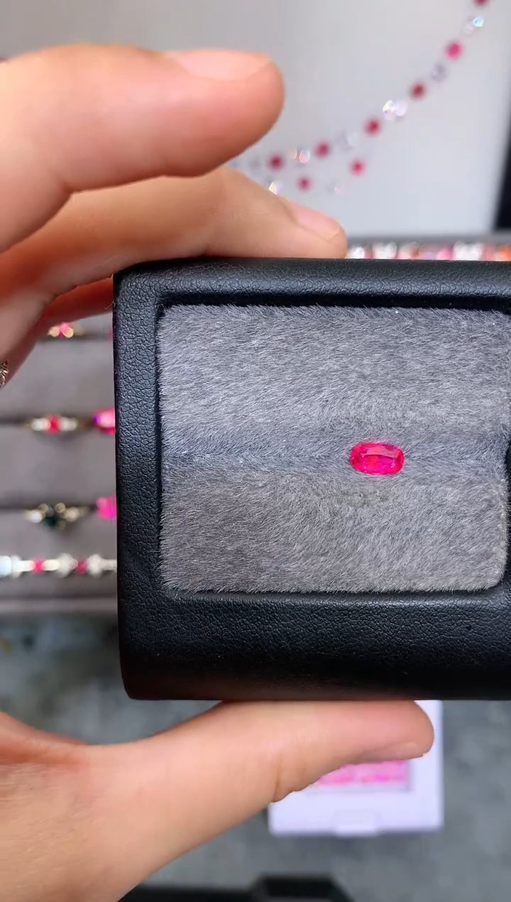 【闪购商品】定制尖晶石裸石未镶嵌长椭圆 绝地 0.56ct