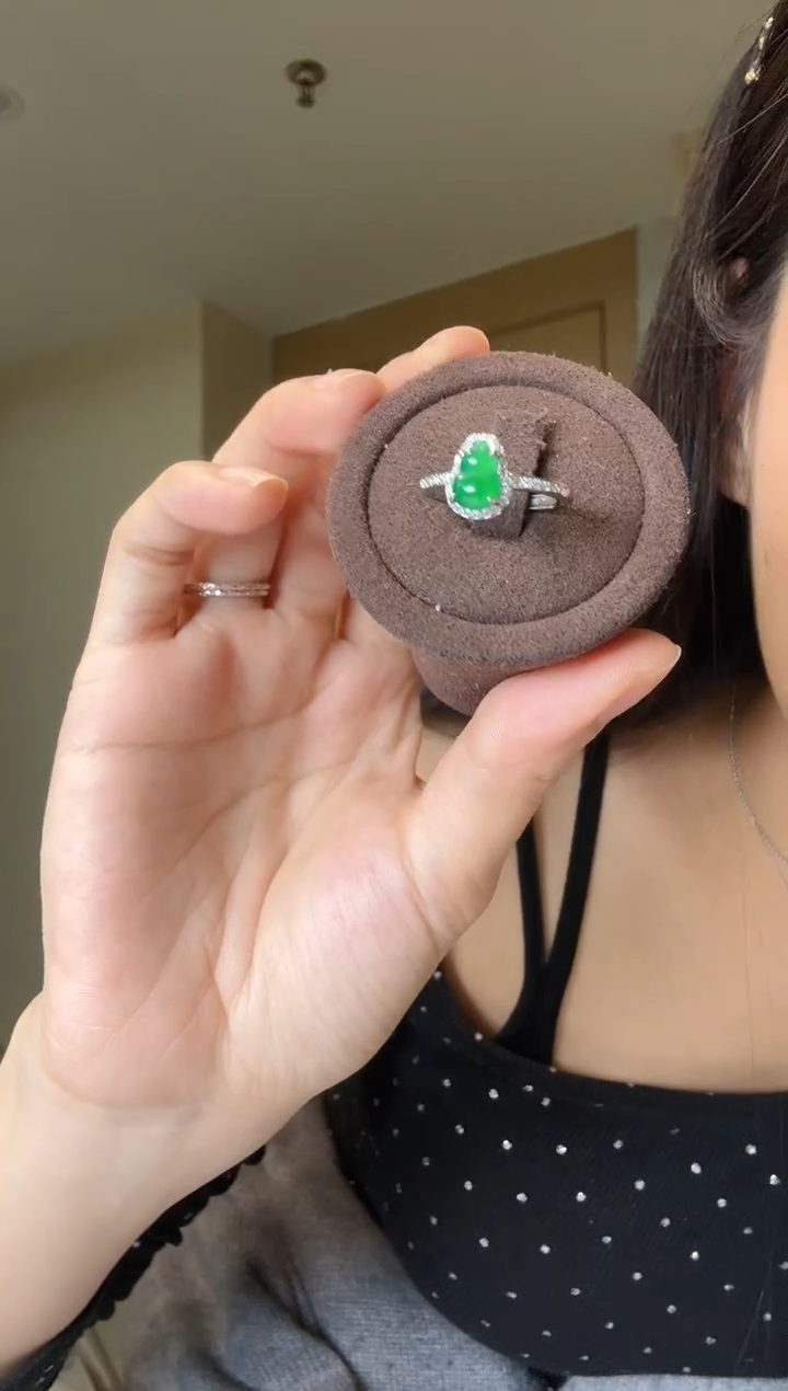 【闪购商品】翡翠戒指银S925镶嵌葫芦戒指