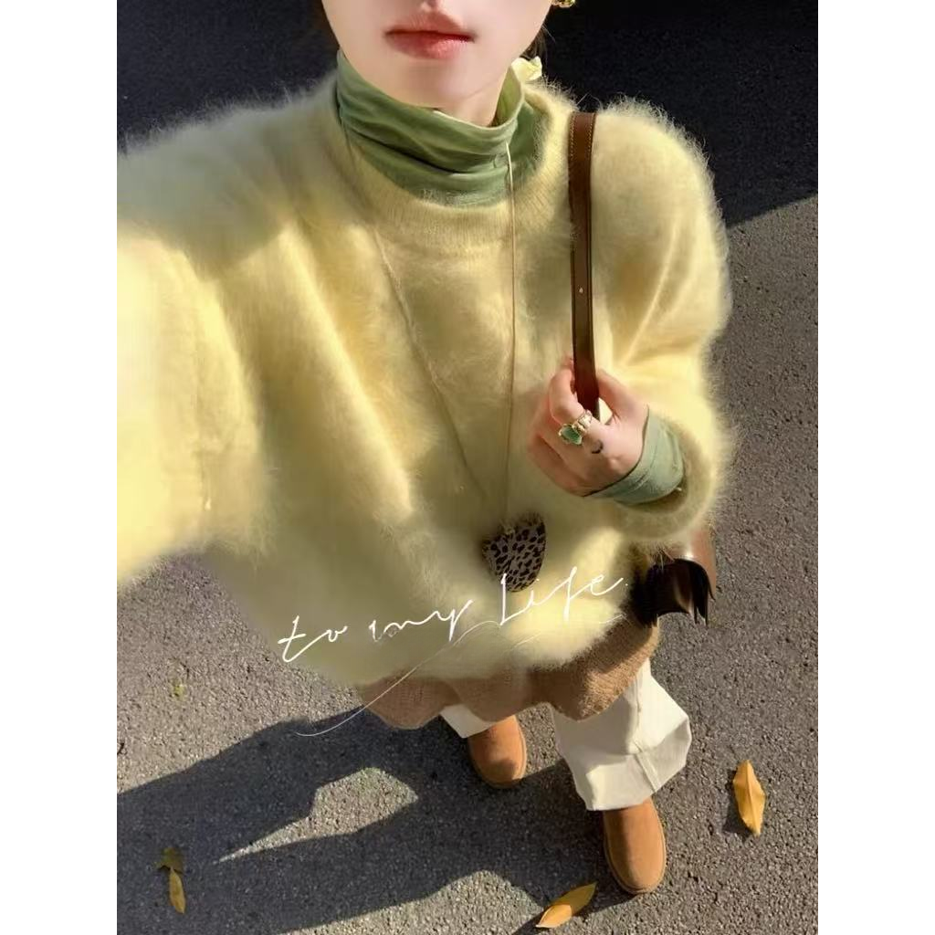 1613【三炫女装】在逃公主~秋冬季新款高级感圆领拉绒工艺上衣