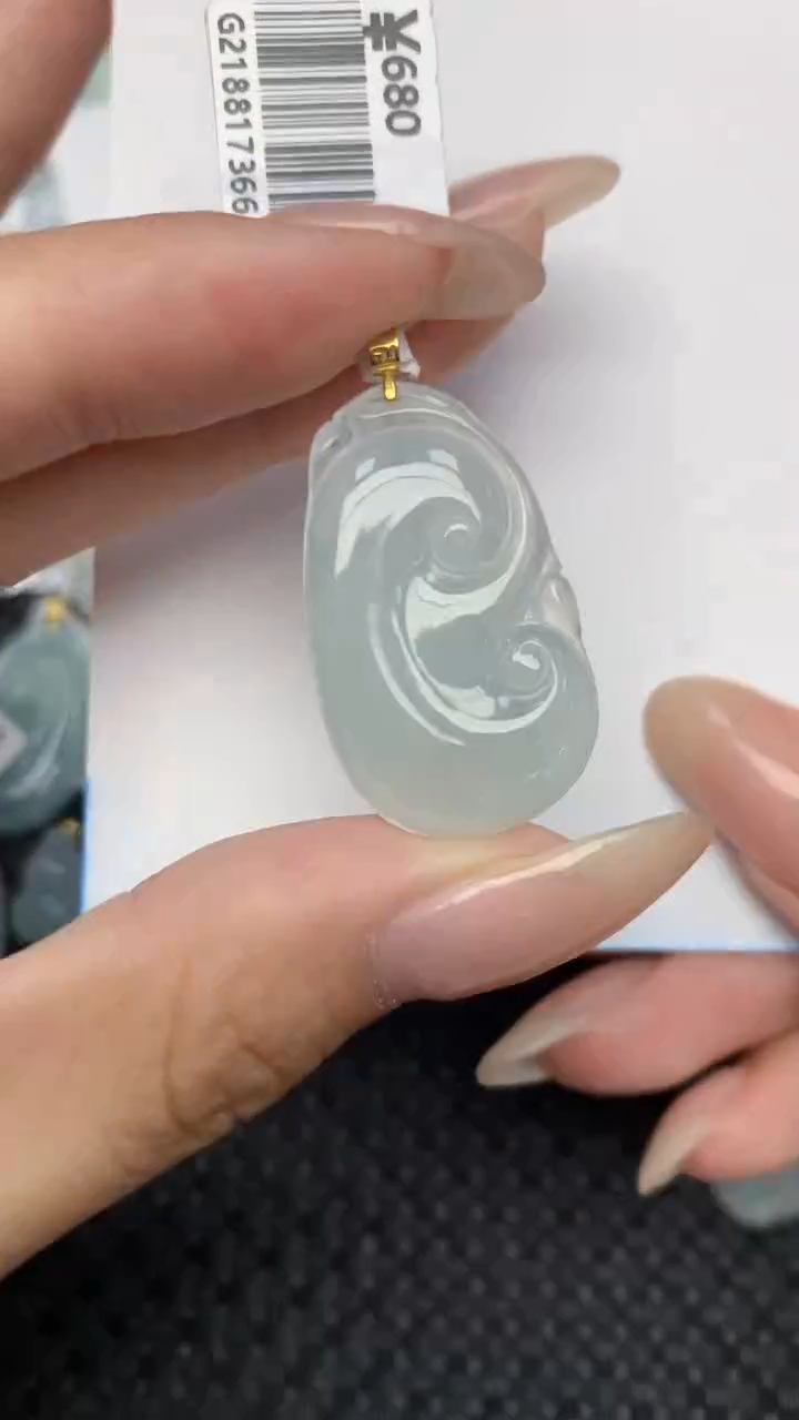 翡翠18K金镶嵌颈饰天然翡翠a货
