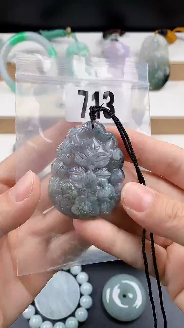 颈饰未镶嵌翡翠天然翡翠吊坠挂件