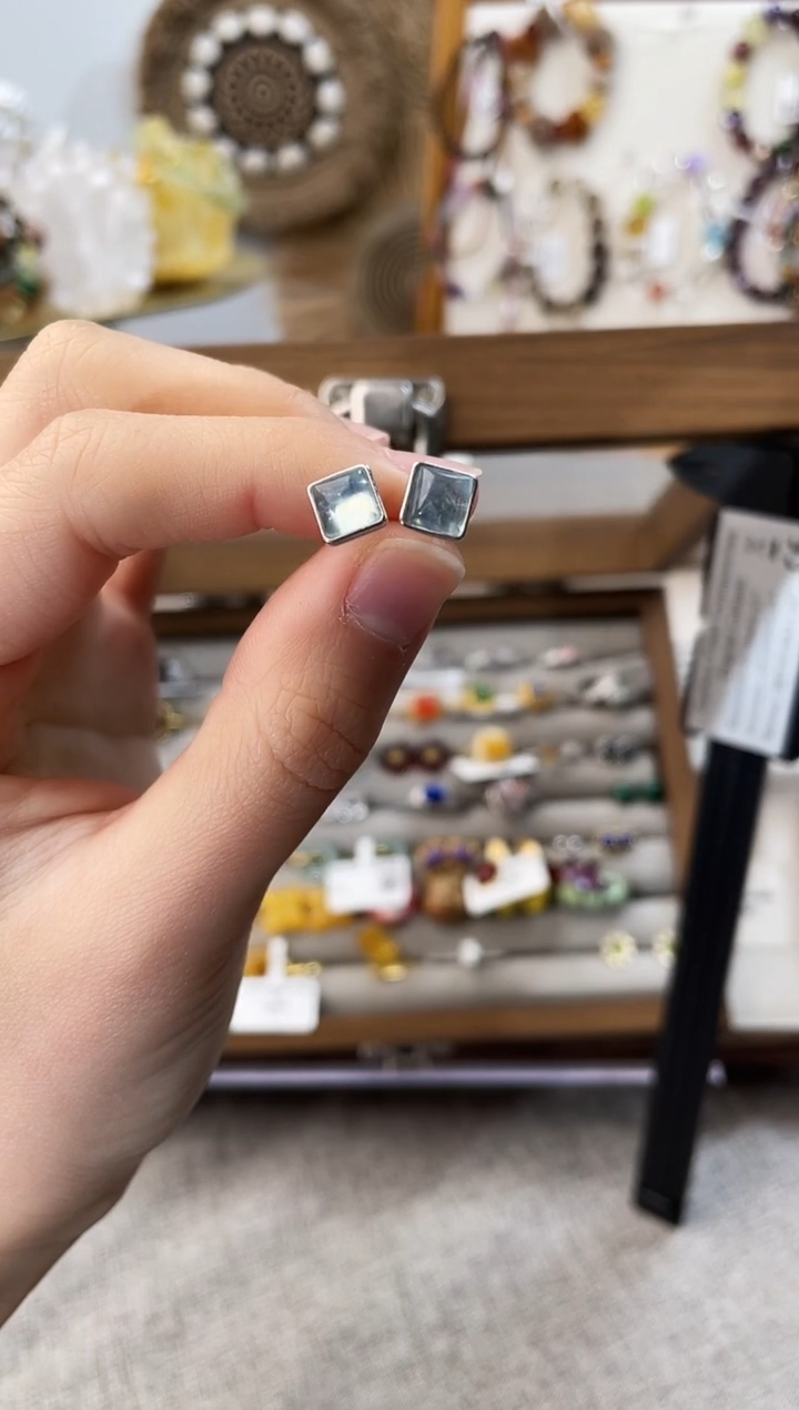 银S925镶嵌耳钉水晶海蓝宝耳钉 方 