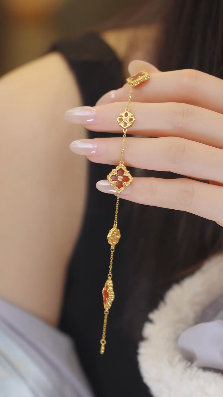 18K金镶嵌手链玛瑙/玉髓布奇手链