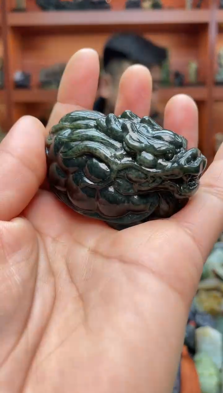 未镶嵌和田玉把件1