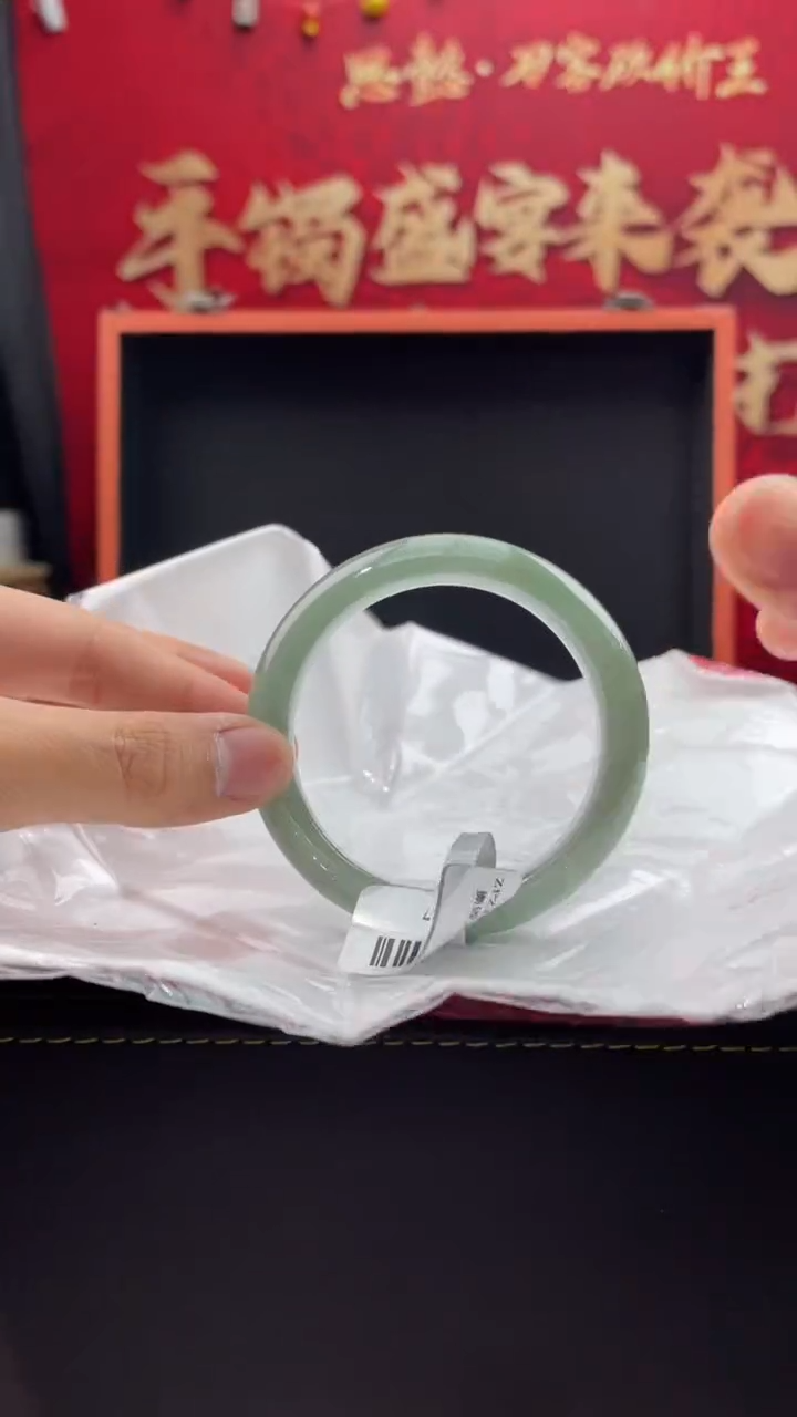 【闪购商品】翡翠手镯未镶嵌28翡翠手镯