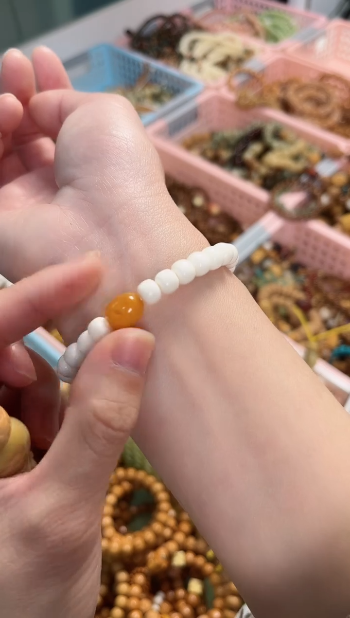 【闪购商品】蜜蜡手链未镶嵌海南白菩提搭配蜜蜡
