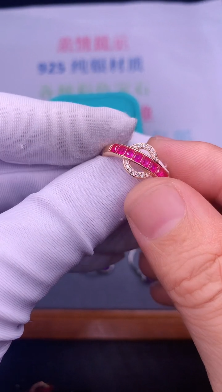 【闪购商品】红宝石戒指银S925镶嵌............