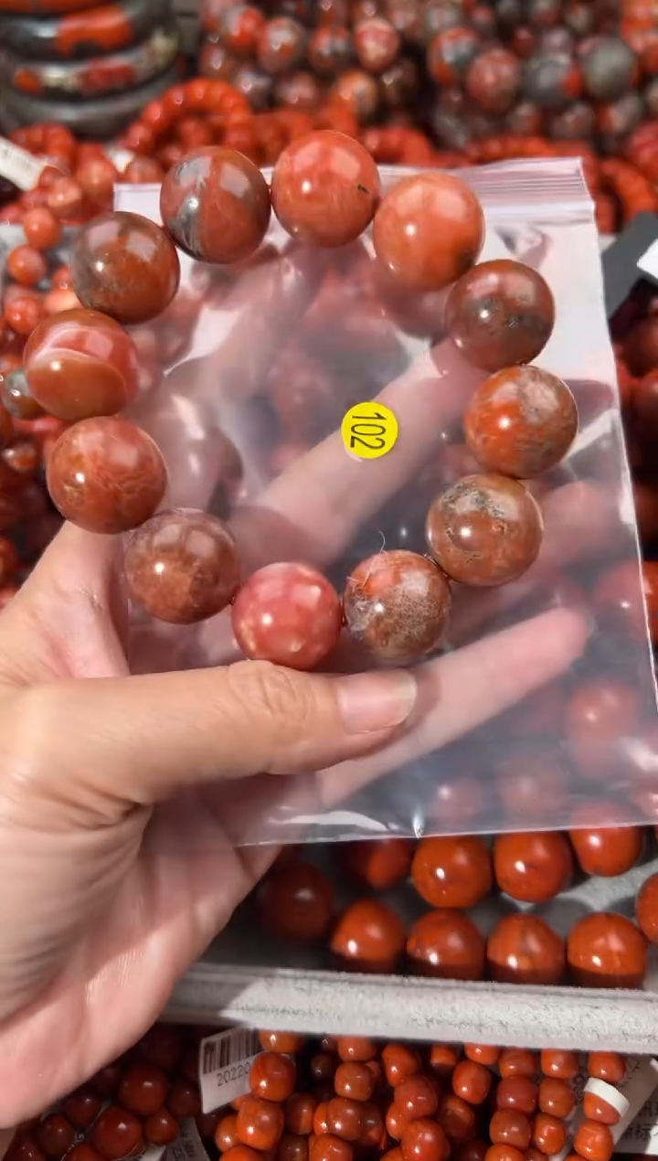 南红玛瑙手串未镶嵌19+