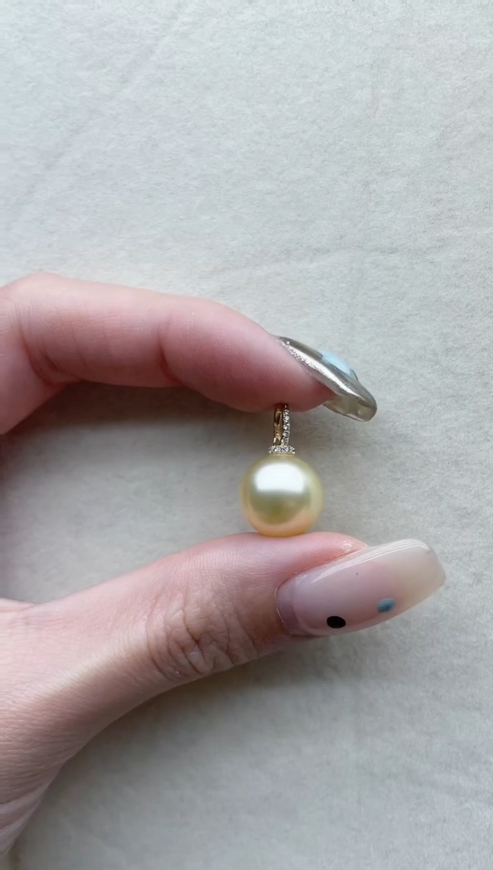 【闪购商品】海水珍珠吊坠18K金镶嵌Y80