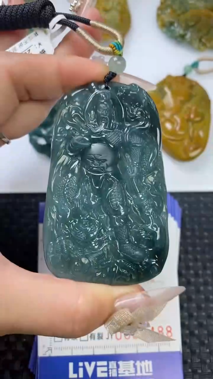 【闪购商品】翡翠颈饰未镶嵌1111111111111111