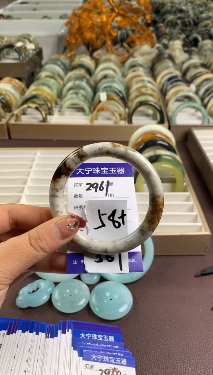 【闪购商品】蛇纹石玉手镯未镶嵌2961