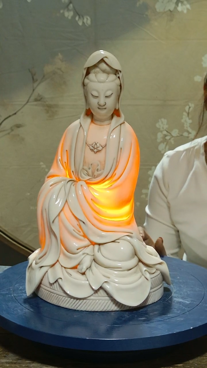 佛像德化瓷孩儿红观音造像，高39公分