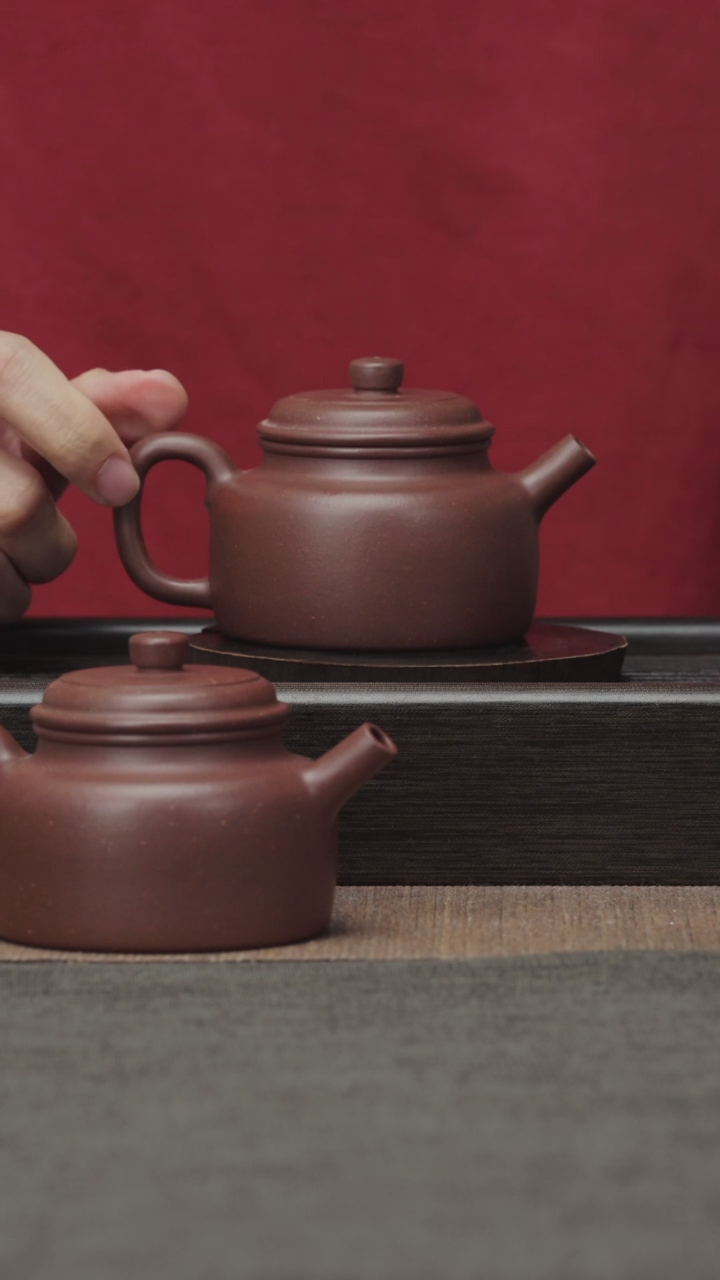 【闪购商品】紫砂茶壶四号井底槽青-德钟-140CC-全手