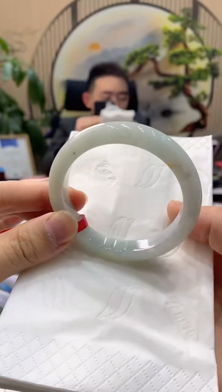 【闪购商品】翡翠手镯未镶嵌000009250
