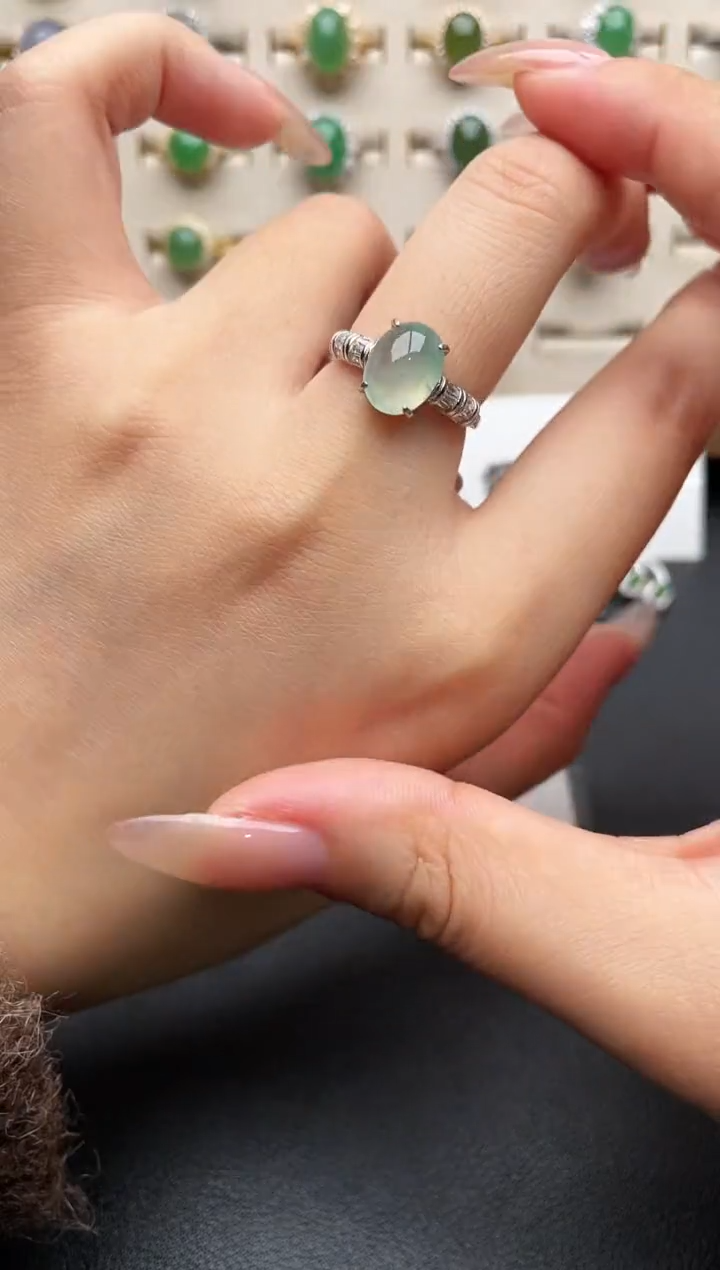 银S925镶嵌戒指翡翠一物一证一礼盒