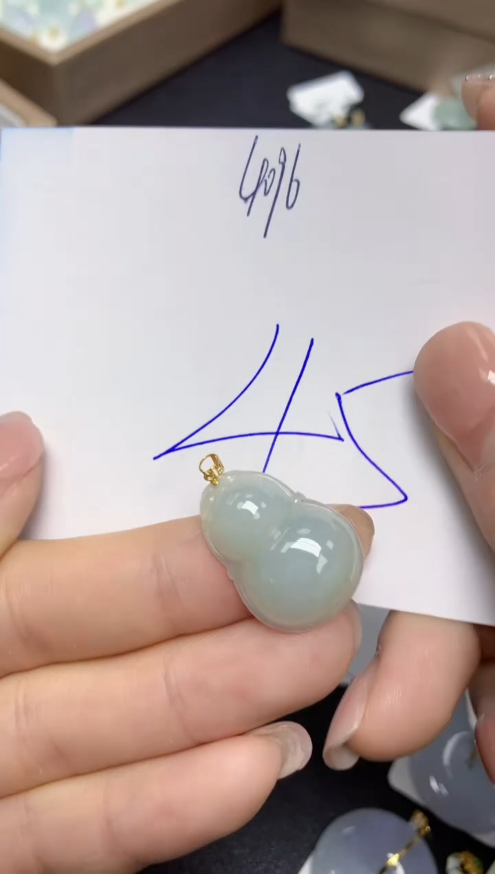 【闪购商品】翡翠挂件18K金镶嵌 天然翡翠A货