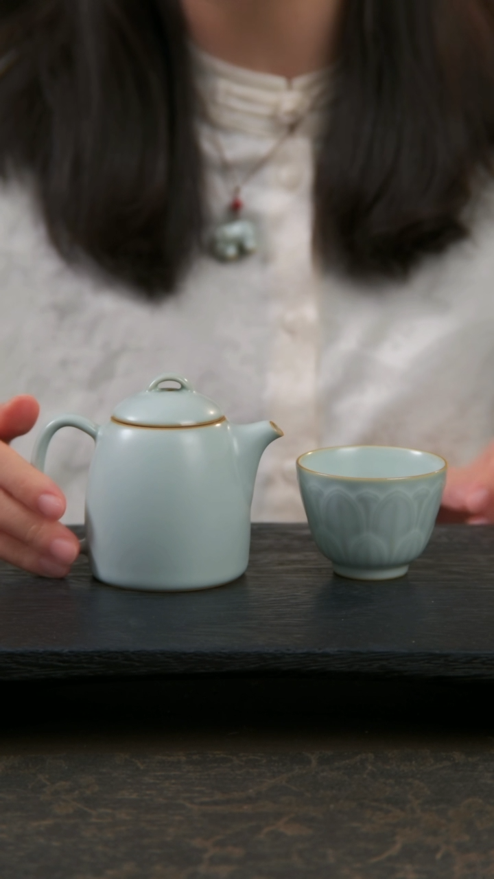 【闪购商品】杯秦权壶1只，赠送青莲杯1只（默认开片）