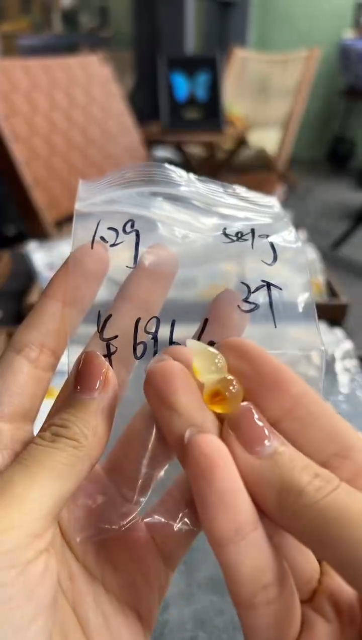 未镶嵌颈饰蜜蜡74号